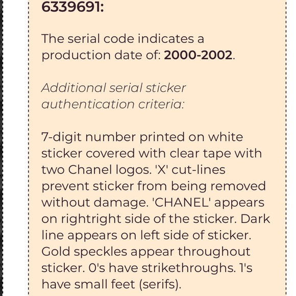 Medallion in Caviar leather - Picture 9 of 9